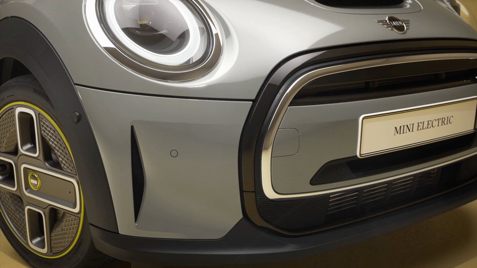 MINI Cooper S E Hatch 3 Portas - mini totalmente elétrico - vista lateral, prata.