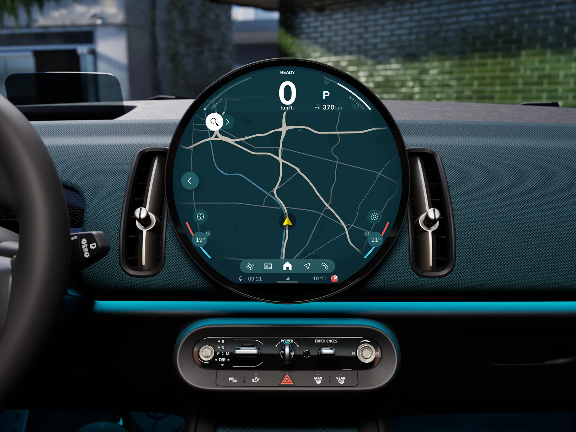 Vista detalhada da unidade de interação do MINI Countryman totalmente elétrico, com foco na navegação.