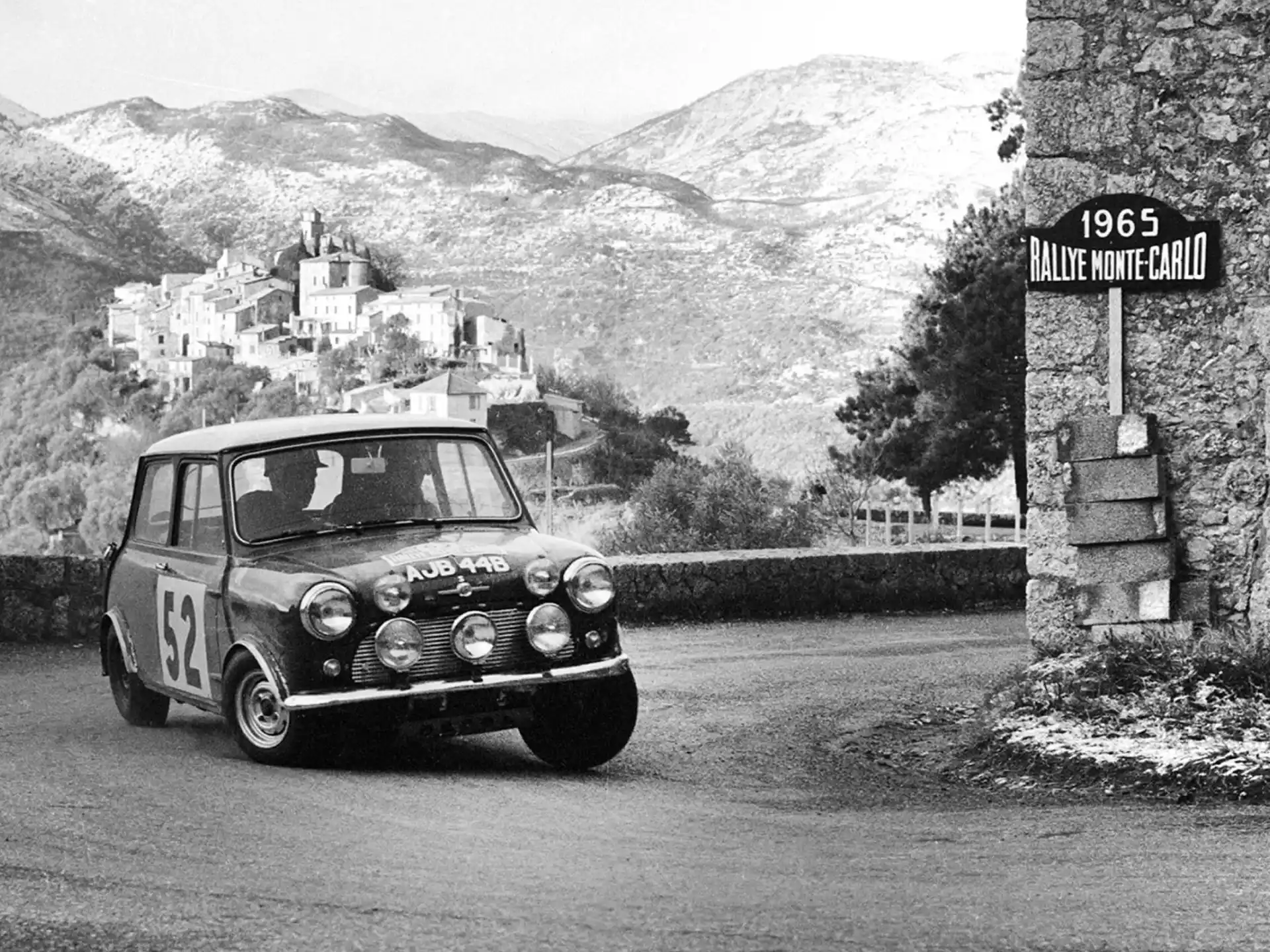 MINI John Cooper Works - Mini de corrida.