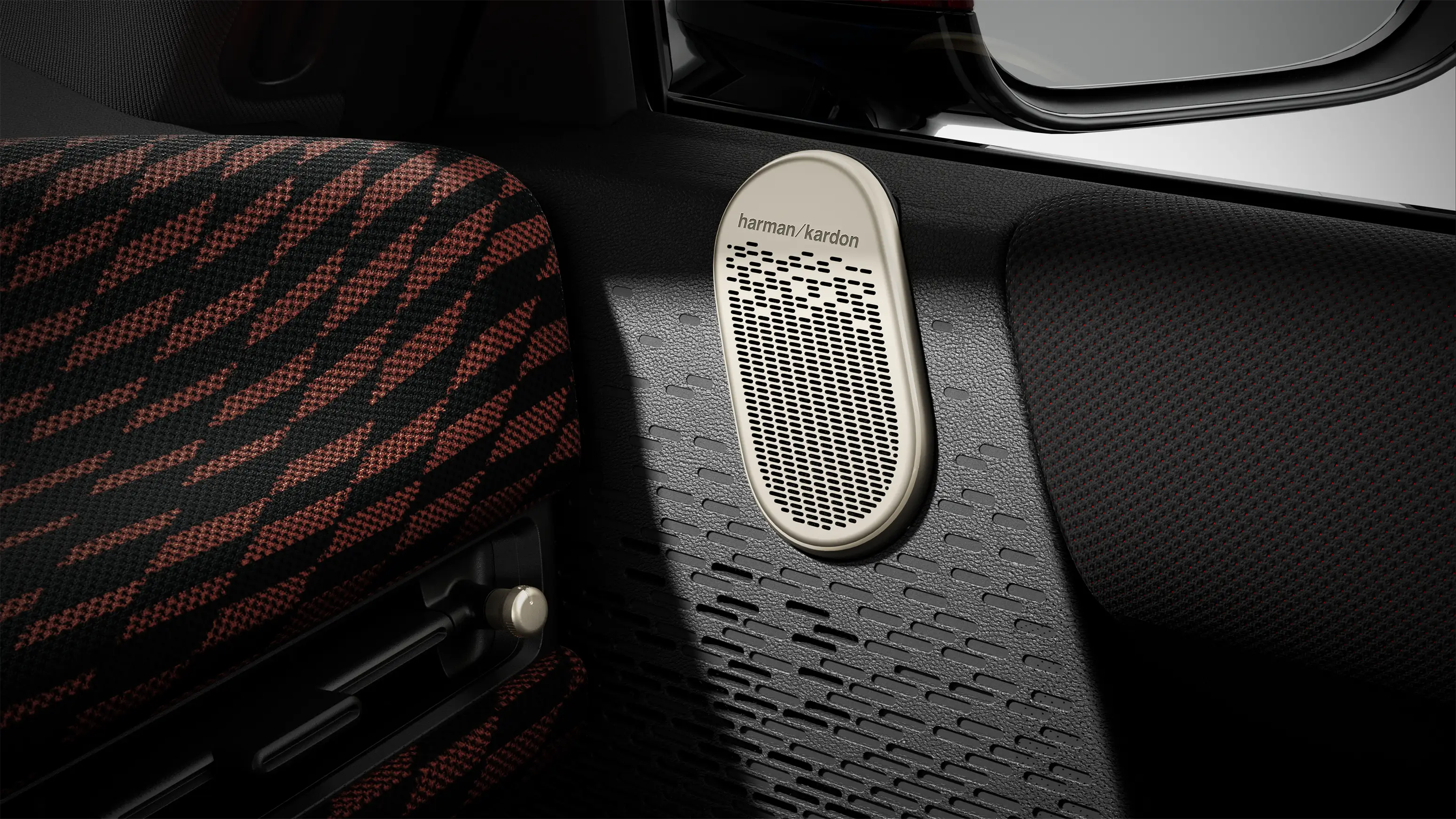 MINI John Cooper Works - J01 JCW Harman Kardon.