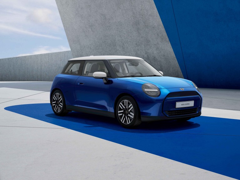 MINI 100% elétrico - mosaico - Personalização.