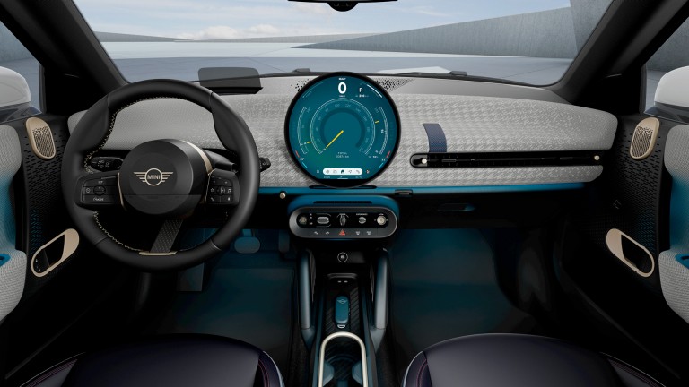 MINI 100% elétrico - mosaico - interior.
