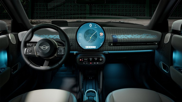 MINI totalmente elétrico - experiência digital - personalização.