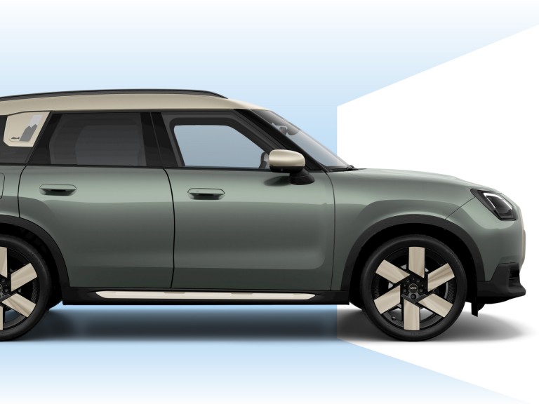 MINI Countryman elétrico - dimensões - parques de estacionamento e garagens
