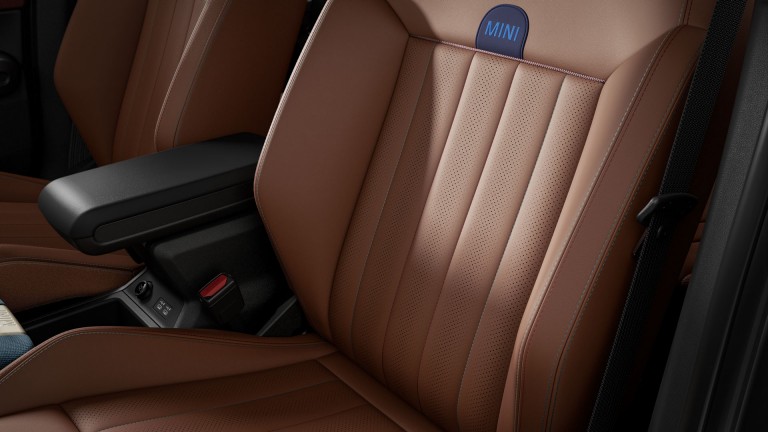 MINI Countryman elétrico - galeria interior - 04