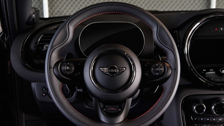 MINI John Cooper Works - volante de couro - cockpit