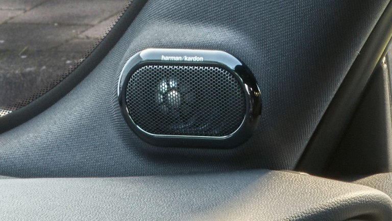 MINI Conversível - Harman Kardon - alto-falante