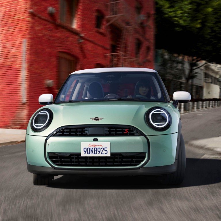 MINI Cooper 3 portas - mosaico - exterior
