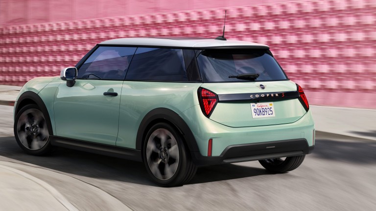 MINI Cooper 3 portas - mosaico - experiência de condução