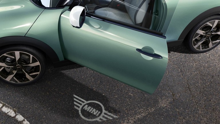 MINI Cooper 3 portas - experiência digital - chave digital