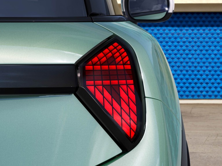 MINI Cooper 3 portas - exterior - farolins traseiros