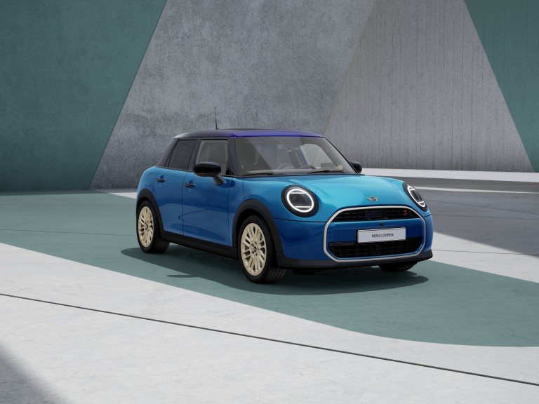 MINI Cooper 5 portas - personalização –coleções de estilo com personalização.