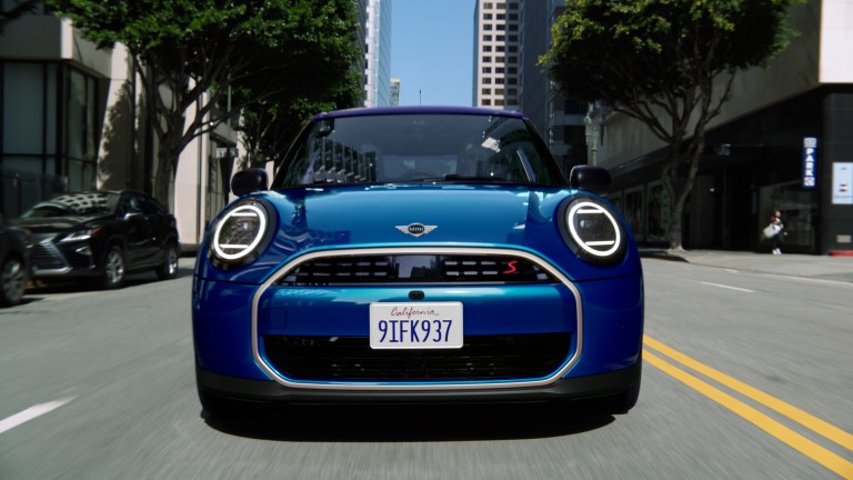 MINI Cooper 5 portas - exterior - vídeo de apresentação.