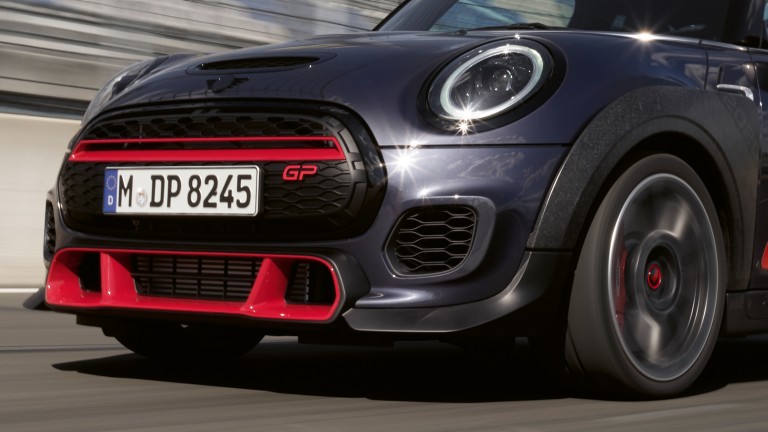 MINI John Cooper Works GP – vista frontal - para-choques