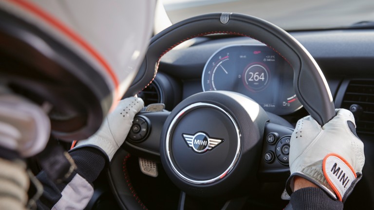 MINI John Cooper Works GP – volante – pele Walknappa